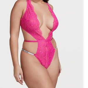 Victoria Secret Hot Pink Floral Lace Pink Rhinestone Straps Teddy Crotchless XXL